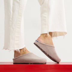 The Casual Clog - Dove