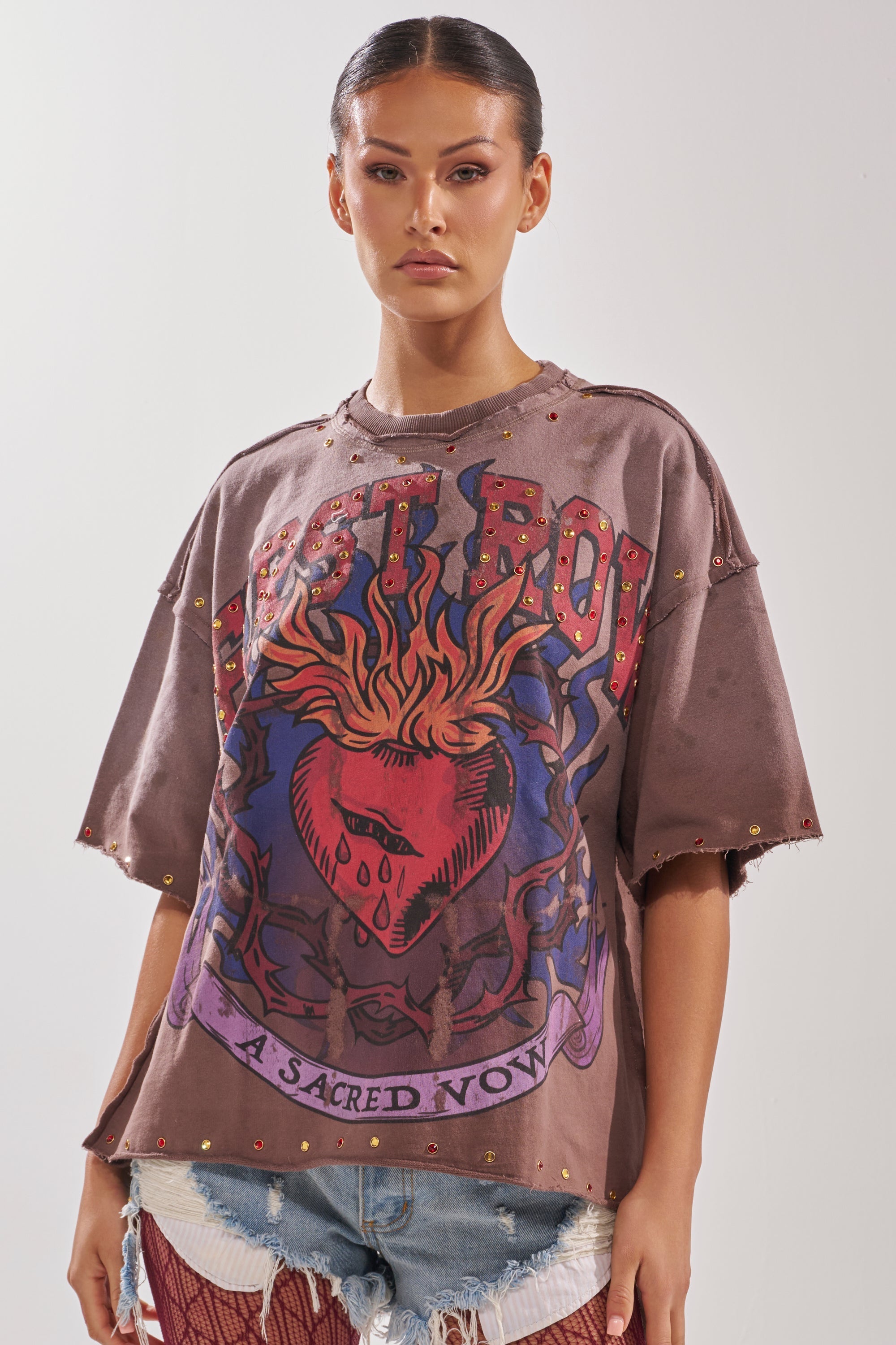 SACRED HEARTH RHINESTONE DISTRESSED TEE