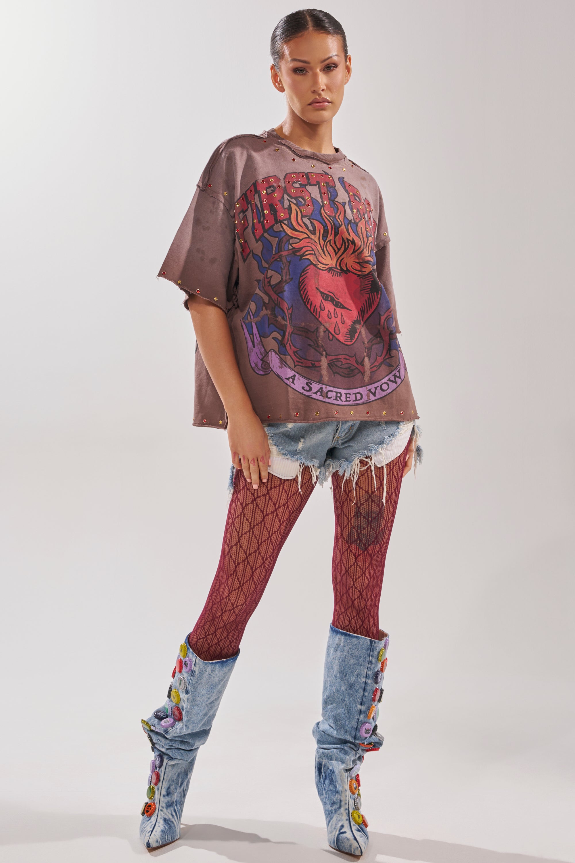 SACRED HEARTH RHINESTONE DISTRESSED TEE