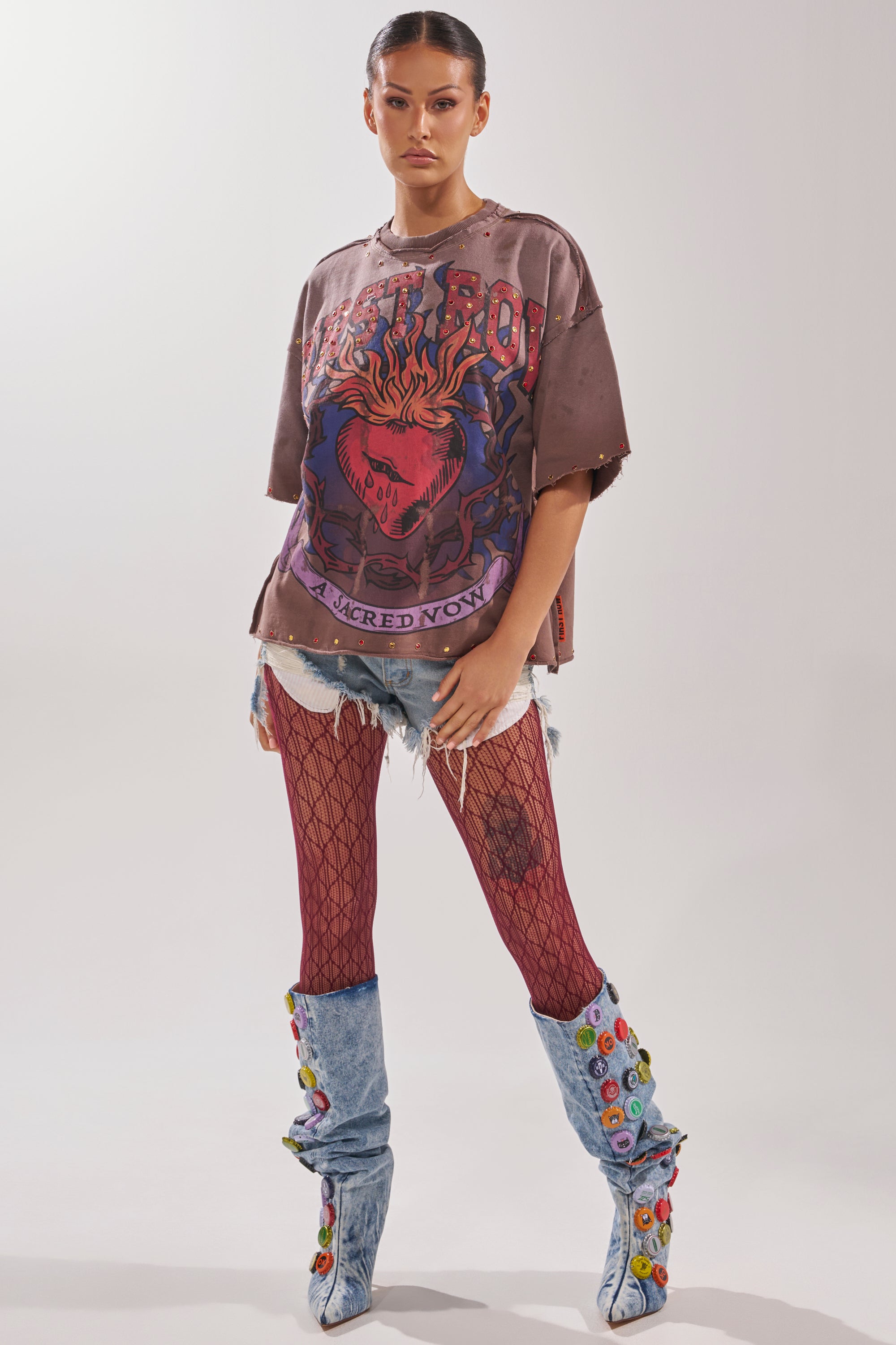 SACRED HEARTH RHINESTONE DISTRESSED TEE