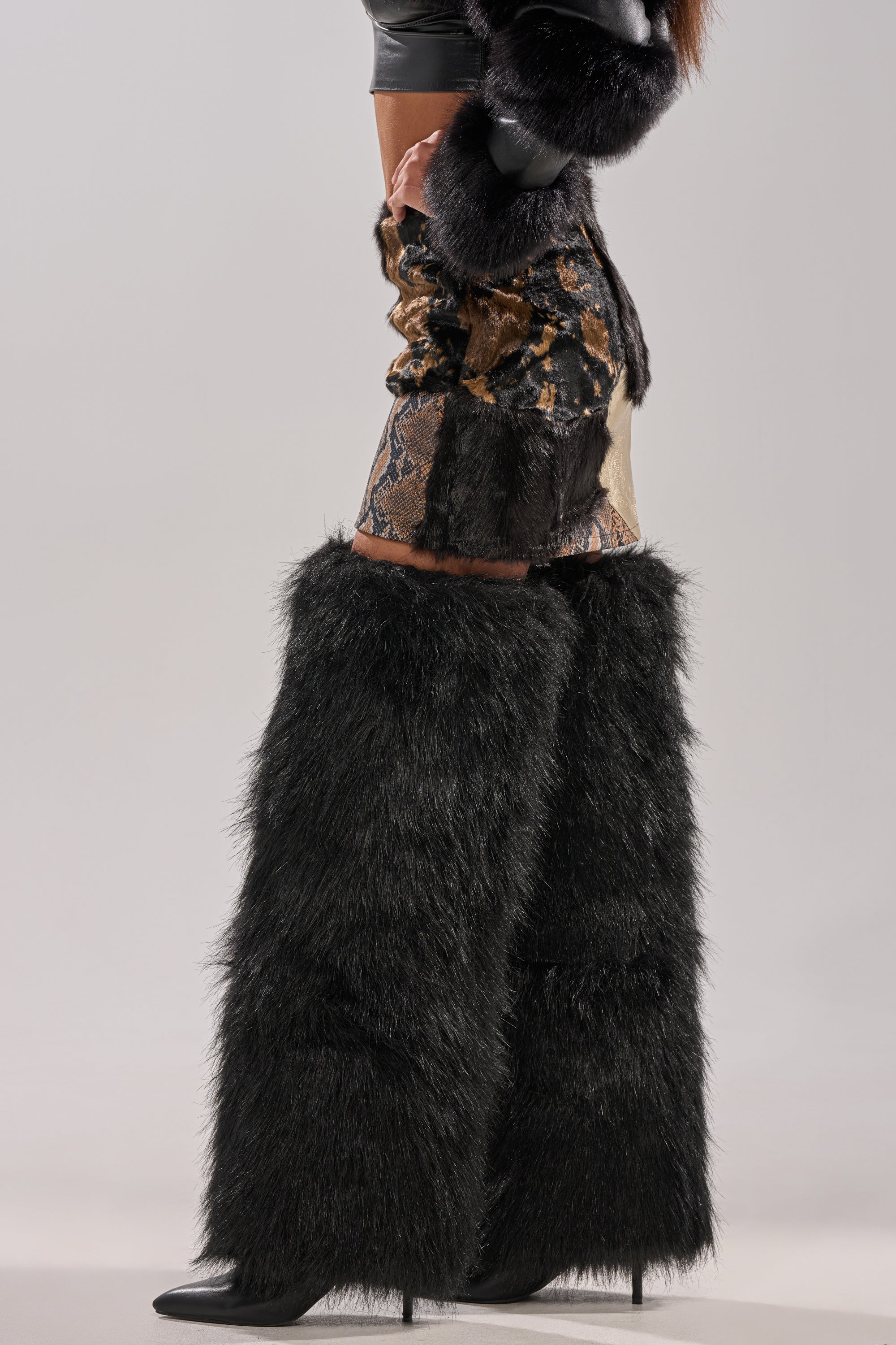 ALWAYS WANT YOU BY MY SIDE ABSTRACT FUR MINI SKIRT