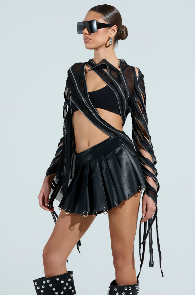 CROSS ZIP MESH TOP