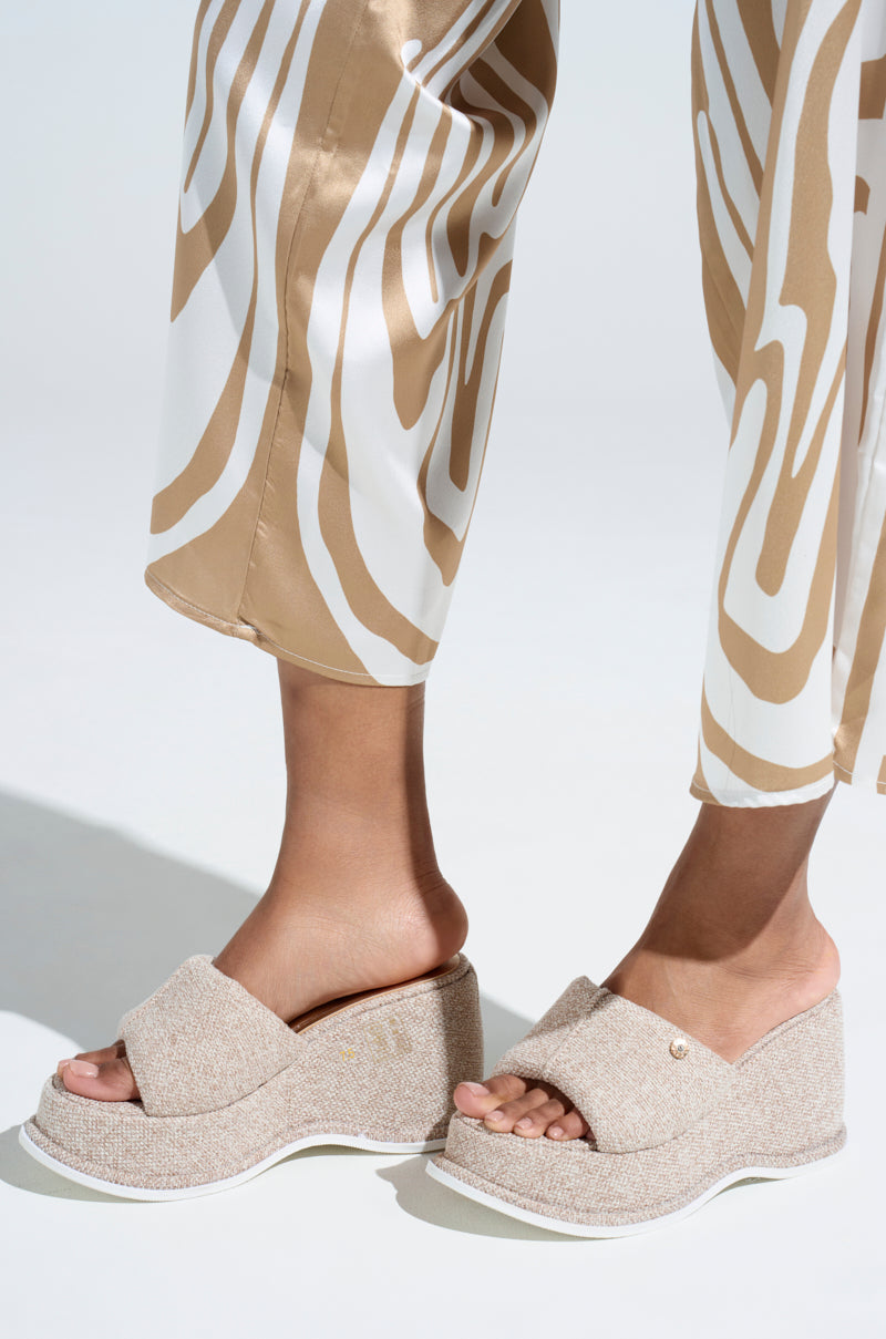 AZALEA WANG NATHALIA BEIGE NOVELTY FLATFORM SANDAL