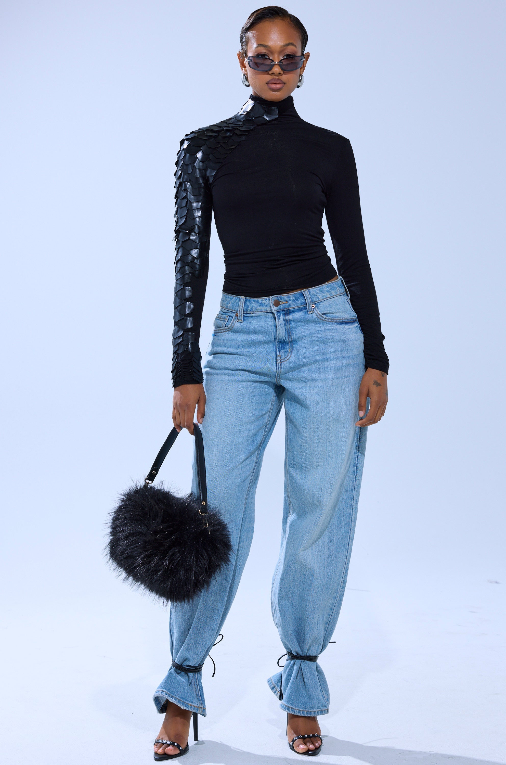 NASTASIA SCALE TOP