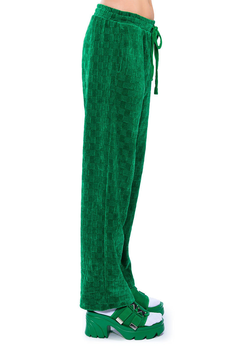 NINA TEXTURED STRAIGHT LEG JOGGER