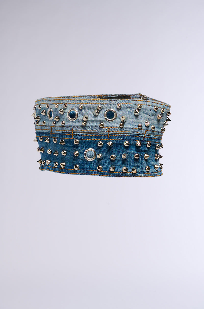 STAR STUDDED BELT